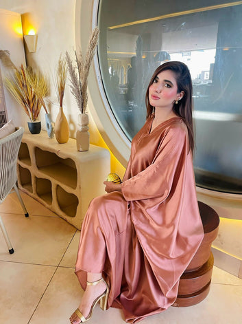 Elegant Silk Kaftan – Premium Collection