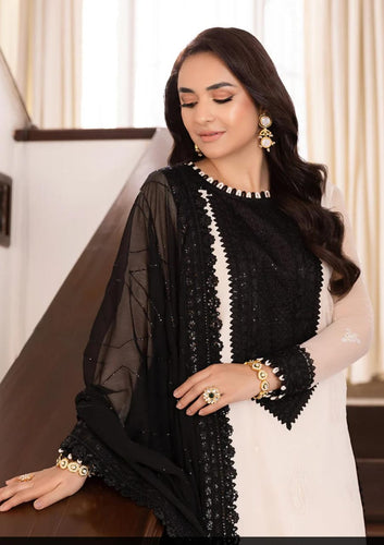 Asim Jofa Luxury Chiffon Ensemble – A Masterpiece of Elegance